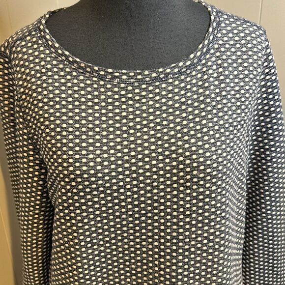 Talbots navy white dot textured stretch woven long sleeve pullover tunic. Medium - Picture 2 of 6